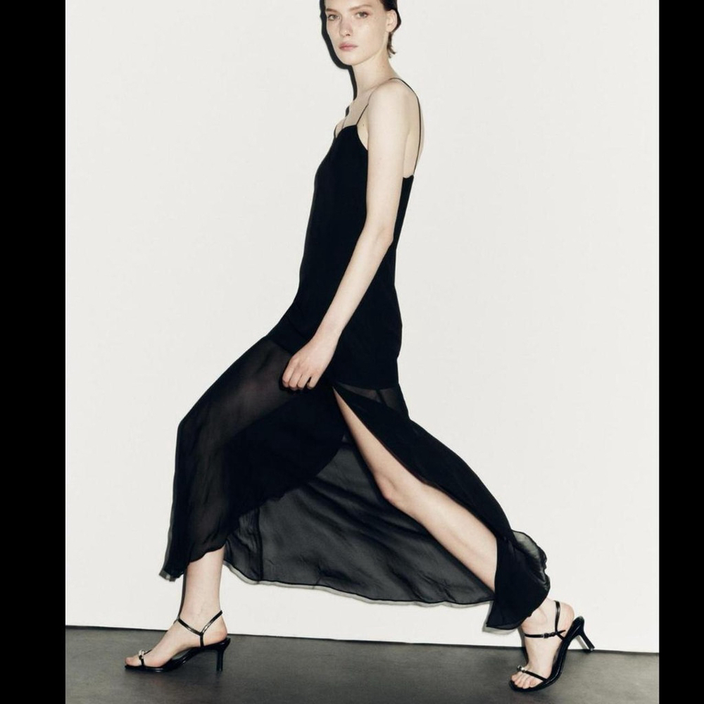 dresses - Picture 7 of 8